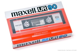 Maxell UR 90
