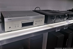 ...в одном из магазинов Hi-Fi техники в Вильнюсе