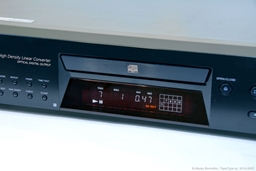 2001 Sony CDP-XE570